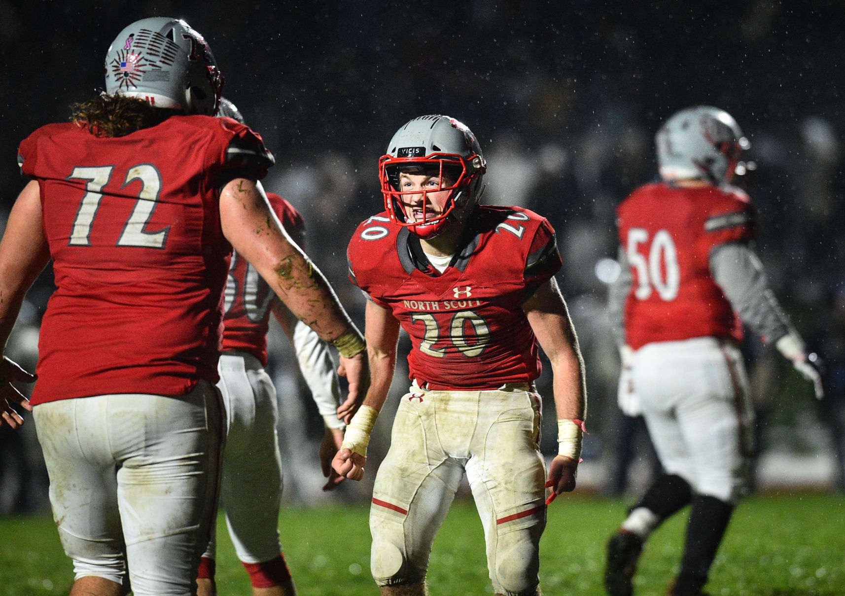 110119-qct-spt-ns-xavier-fball-054a.jpg